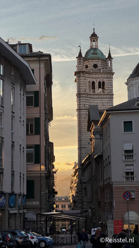 Bezienswaardigheden Genua | zonsondergang